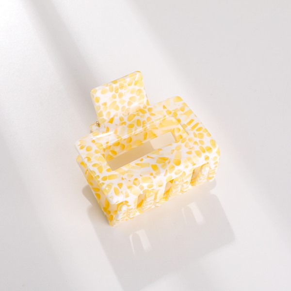 Pebble Cove Simone Small Square Eco-friendly Claw Clip | Yellow