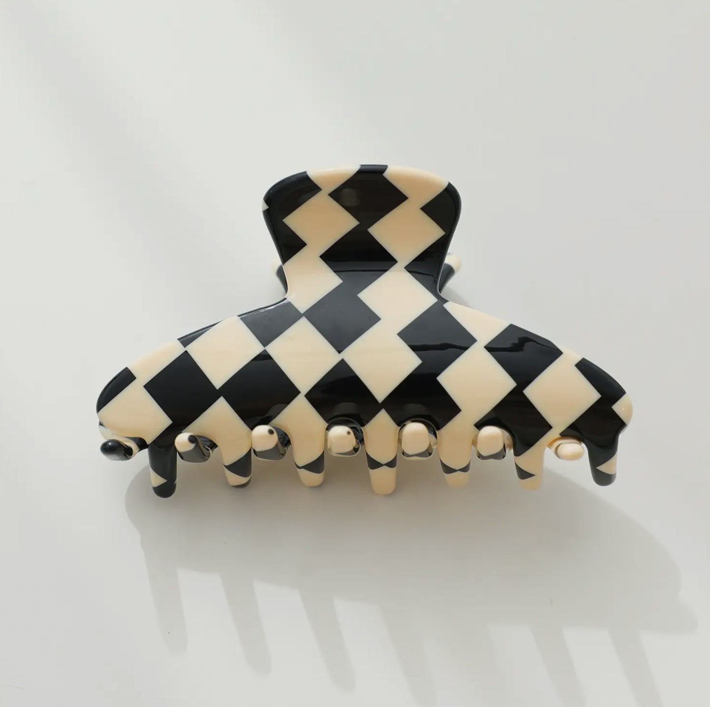 Adorro Checkmate Lori Claw Clip