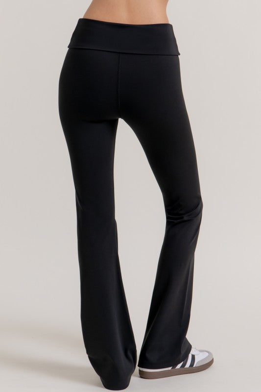 Go Smooth Fold-Over Flare Leggings | Black