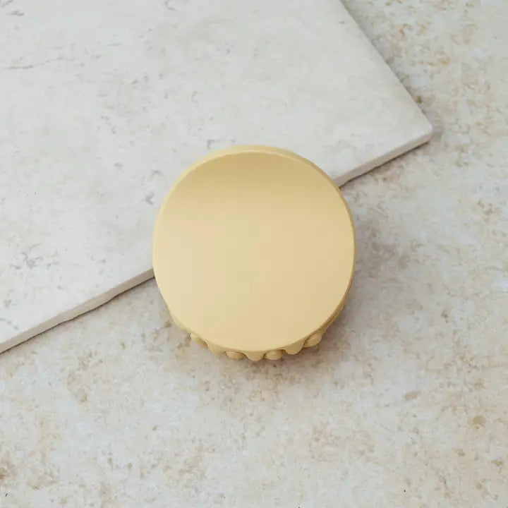 Modern Daily Casual Design Claw Clip | Banana
