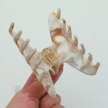 Calcatta Gold Medium Claw Clip | Adrienne