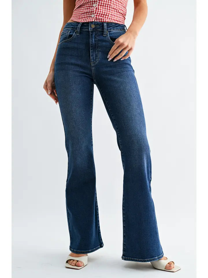Sara Super Stretch Flare | Dark Denim