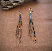 Load image into Gallery viewer, Astali Feather Earrings | Grizzly
