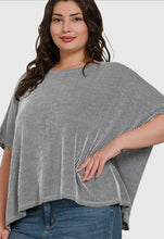 Load image into Gallery viewer, Ribbed Pin Striped Oversized Top
