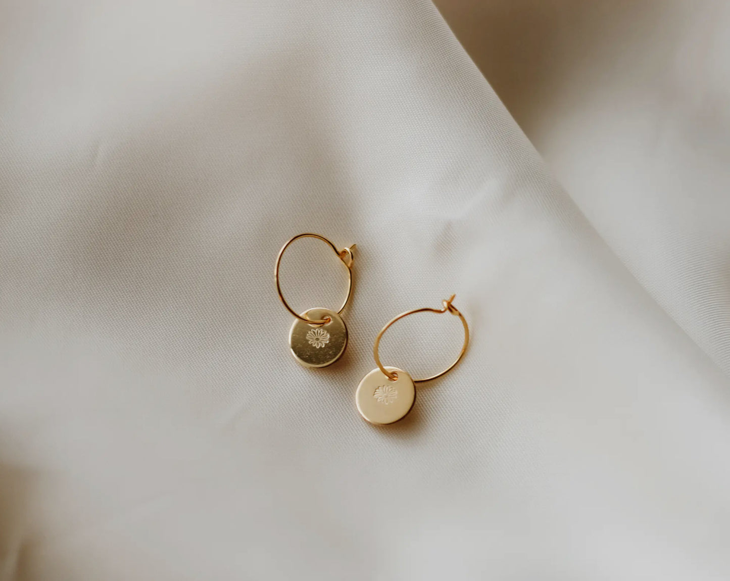 The Little Earring Co Daisy Earring