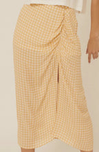 Load image into Gallery viewer, Promesa Plaid Midi Skirt
