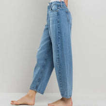 Load image into Gallery viewer, Sneak Peek Barrel Jeans
