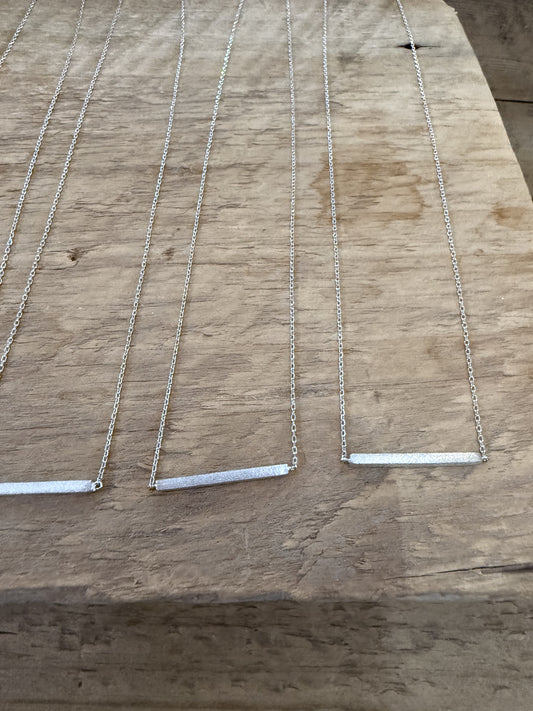 FA3 Dainty Bar Necklace | Silver