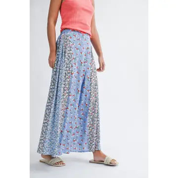 Melanie Skirt | Sky