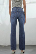 Load image into Gallery viewer, Kan Can Ultra High Rise 90’s Boyfriend Jeans
